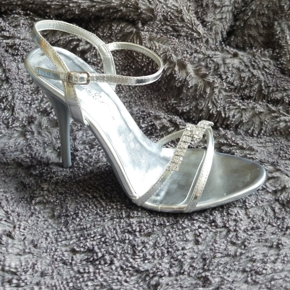 SUPER SPARKLE heels